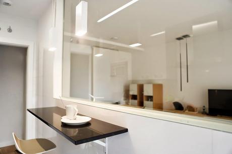 Diseño interior, decoración y equipamiento completo de ilia estudio en vivienda de San Sebastián
