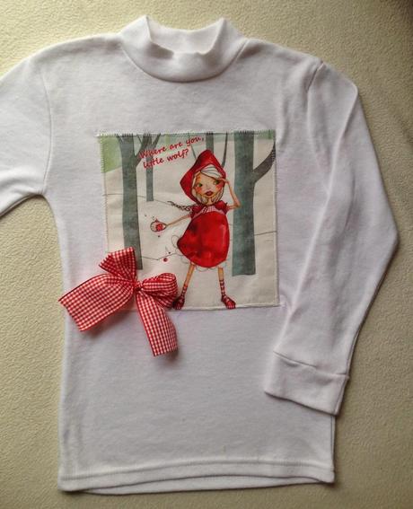 MÁS CAPERUCITAS ROJAS