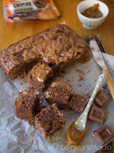 Brownie crujiente de dulce de leche