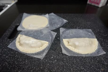 Empanadillas rellenas de manzana