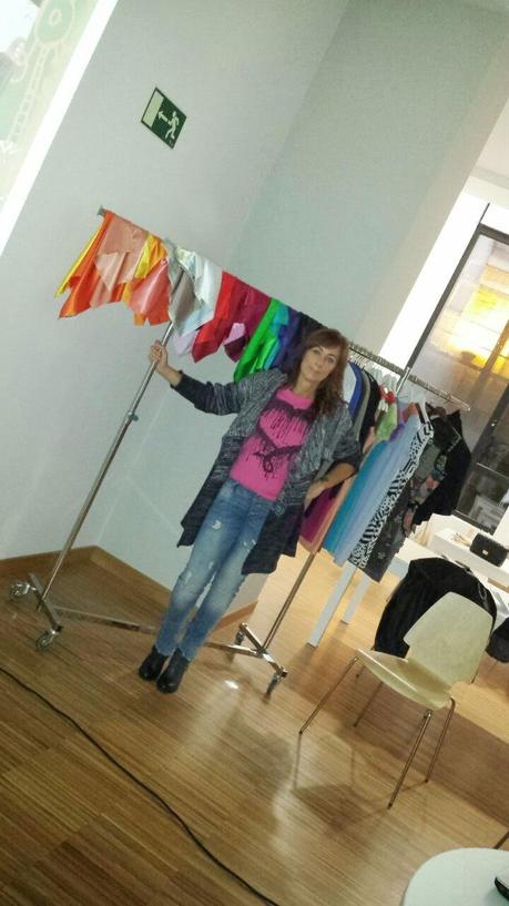 EN EL TALLER DE MODA DE LA NOCHE ES JOVEN