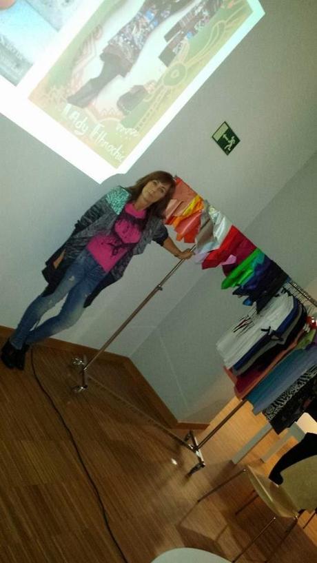 EN EL TALLER DE MODA DE LA NOCHE ES JOVEN