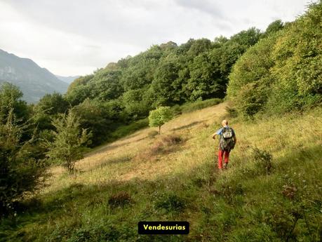 Pico Loral (desde Villanueva de Santo Adriano)