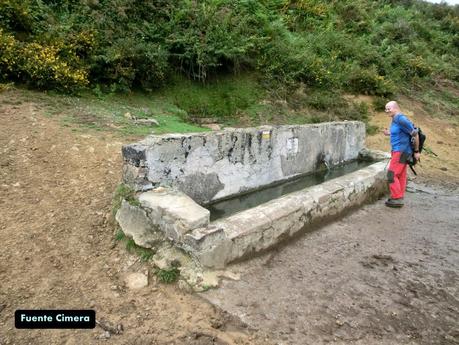 Pico Loral (desde Villanueva de Santo Adriano)