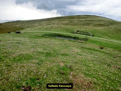 Pico Loral (desde Villanueva de Santo Adriano)