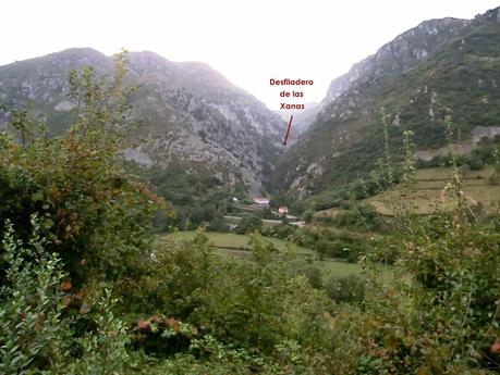 Pico Loral (desde Villanueva de Santo Adriano)