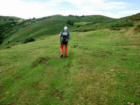 Pico Loral (desde Villanueva de Santo Adriano)