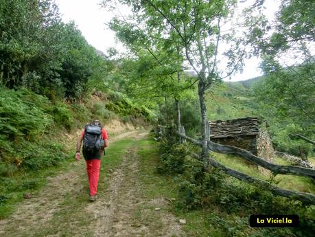 De braña en braña por Villar y Llamas
