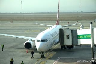 LA LLEGADA DE NUESTRO AVIÓN EN EL AEROPUERTO DE TBILISI