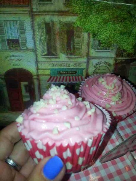 Cupcakes de Pantera Rosa con preparados Betty Crocker