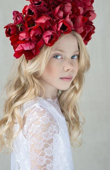 NO ME GUSTAN: LOS LAZOS, LOS POMPONES, CUELLOS ....ETC ETC NO ME GUSTAN: LOS LAZOS, LOS POMPONES, CUELLOS ....ETC ETC