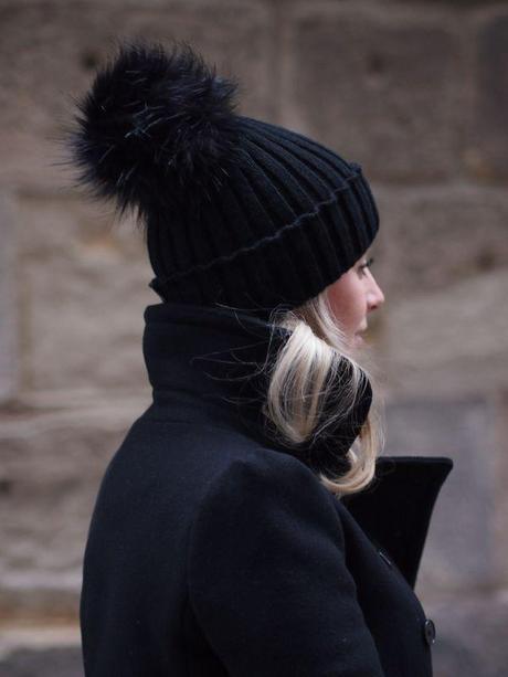 NO ME GUSTAN: LOS LAZOS, LOS POMPONES, CUELLOS ....ETC ETC NO ME GUSTAN: LOS LAZOS, LOS POMPONES, CUELLOS ....ETC ETC