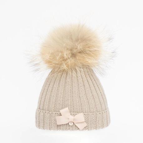 NO ME GUSTAN: LOS LAZOS, LOS POMPONES, CUELLOS ....ETC ETC NO ME GUSTAN: LOS LAZOS, LOS POMPONES, CUELLOS ....ETC ETC