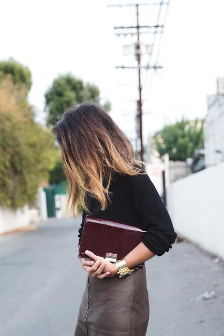 Zipper_Leather_Skirt-Khaki_Trend_-Outfit-Street_Style-8