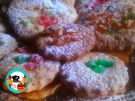 Galletas  de vainilla con fruta confitada