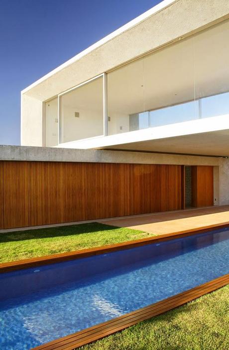 Amplia Vivienda Moderna en Brasilia