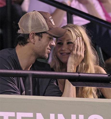 Enrique Iglesias y Anna Kournikova