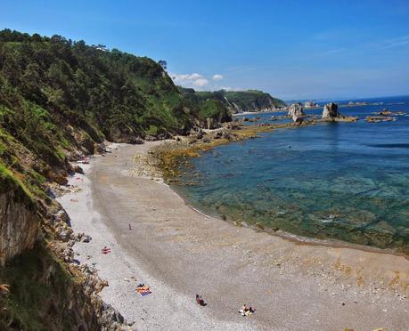 PLAYAS DEL SILENCIO Y LA BARQUERA DESDE NOVELLANA