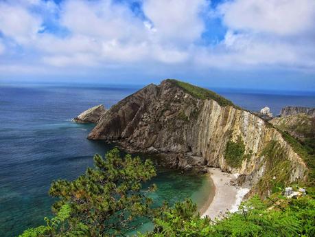 PLAYAS DEL SILENCIO Y LA BARQUERA DESDE NOVELLANA