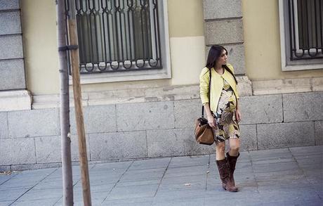 street style barbara crespo hake yellow jacket bag beautyque nail bar dress fashion blogger outfit blog de moda