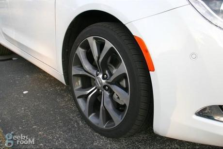 Review: Chrysler 200C AWD 2015 #Chrysler200C 2015-chrysler-200c-awd-19