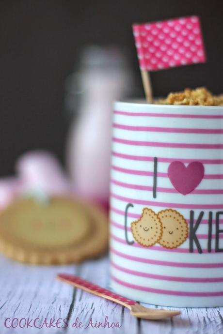 MUG CAKE GALLETA Y CHOCOLATE BLANCO