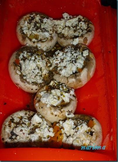 champiñones rellenos de requeson en estuche al vapor2 copia