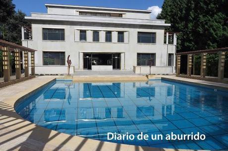 Visitando una de las joyas del “art déco” en Bruselas: la villa Empain. No podía faltar un consejo gastronómico para terminar. Visitando una de las joyas del “art déco” en Bruselas: la villa Empain. No podía faltar un consejo gastronómico para terminar.