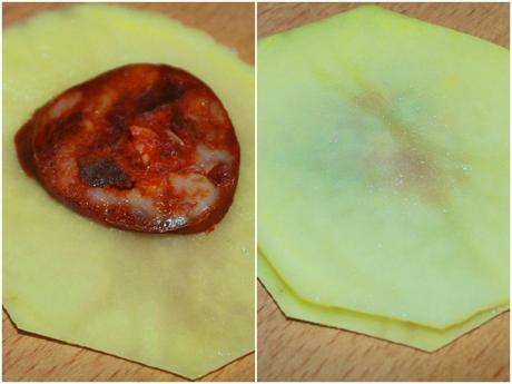 Patatas rellenas de chorizo.