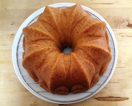 Buttermilk bundt cake recetas delikatissen receta fácil de bizcocho postre fácil y rápido merienda casera Buttermilk bundt cake bizcocho grande vainilla bizcocho de buttermilk bizcocho casero jugoso bizcocho bundt cake