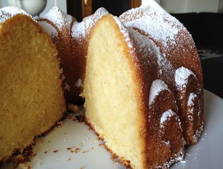 Buttermilk bundt cake recetas delikatissen receta fácil de bizcocho postre fácil y rápido merienda casera Buttermilk bundt cake bizcocho grande vainilla bizcocho de buttermilk bizcocho casero jugoso bizcocho bundt cake