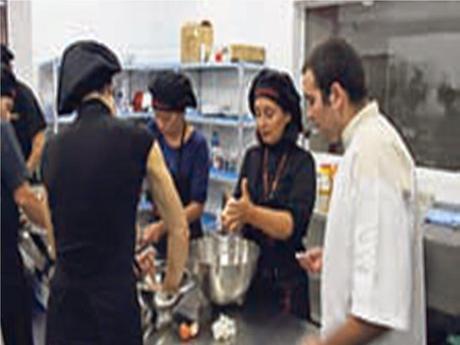 DEBE DE CUIDAR UNA HIJA QUE LE VA A SOBREVIVIR