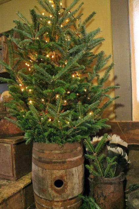 DECORANDO EL ARBOL
