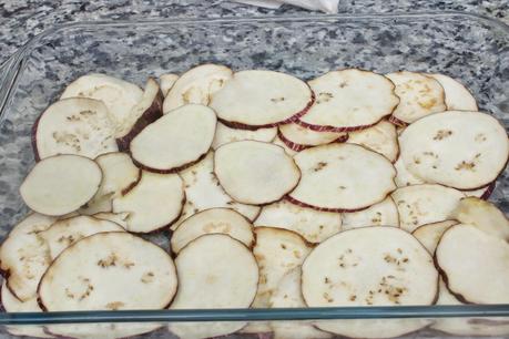 Ratatouille de verduras con queso de cabra al horno