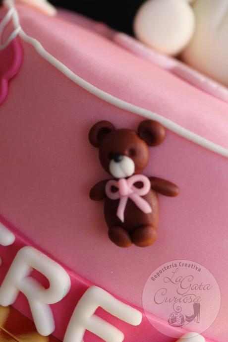 TARTA FONDANT PARA EL BAUTIZO DE NEREA