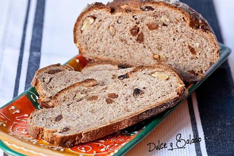 Pan de Centeno con Masa Madre de Centeno, Nueces y Uvas Pasas