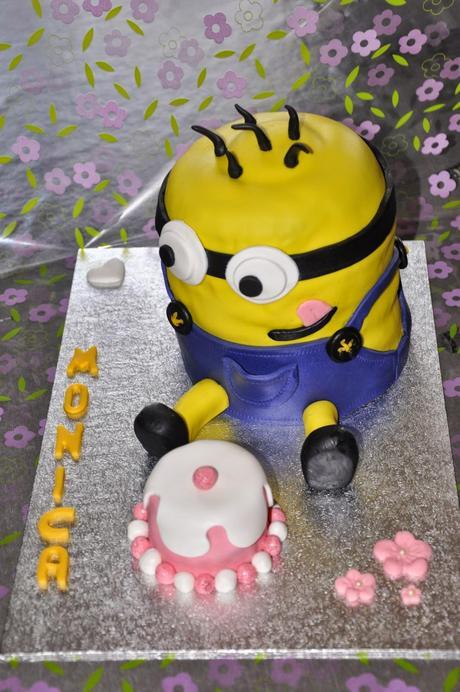 Tarta Minion
