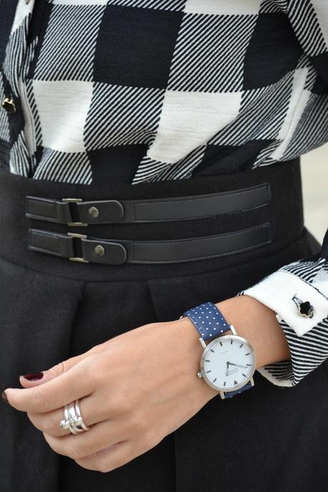 Look: Blanco y negro + rojo