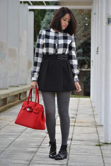 Look: Blanco y negro + rojo
