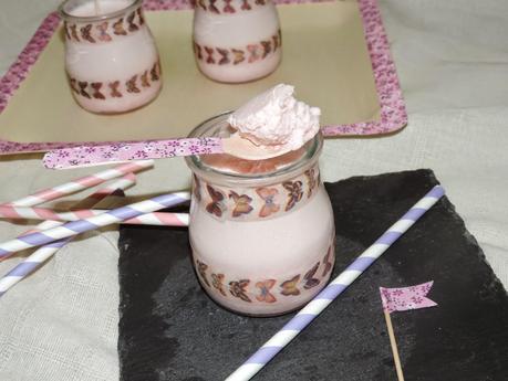 MOUSSE DE FRESA Y YOGUR....FELIZ FINDE ( LO QUE QUEDA...)