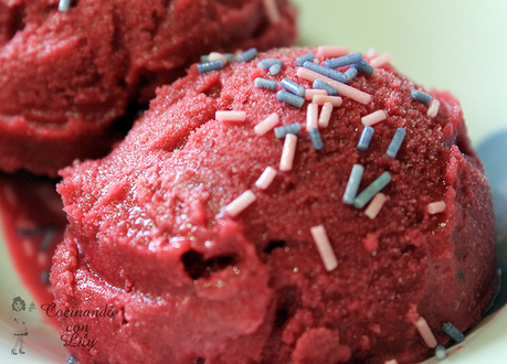 Helado De Cerezas Y Yogur