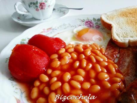 SPANISH - ENGLISH BREAKFAST : DESAYUNO HISPANO - BRITÁNICO