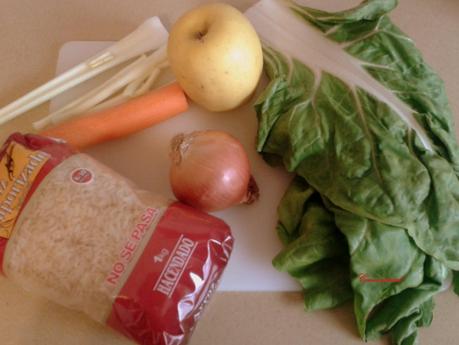 Arroz con manzana, zanahoria y acelgas