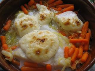 Bacalao con mahonesa al horno y setas con ajetes