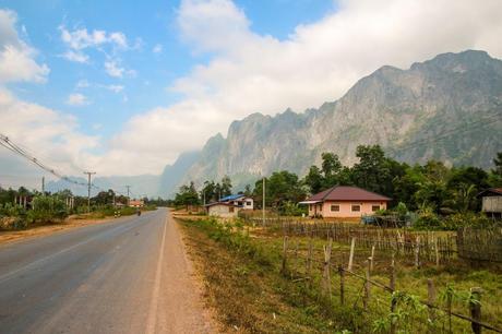 Llegando a carreteras asfaltadas, Thakhek Loop