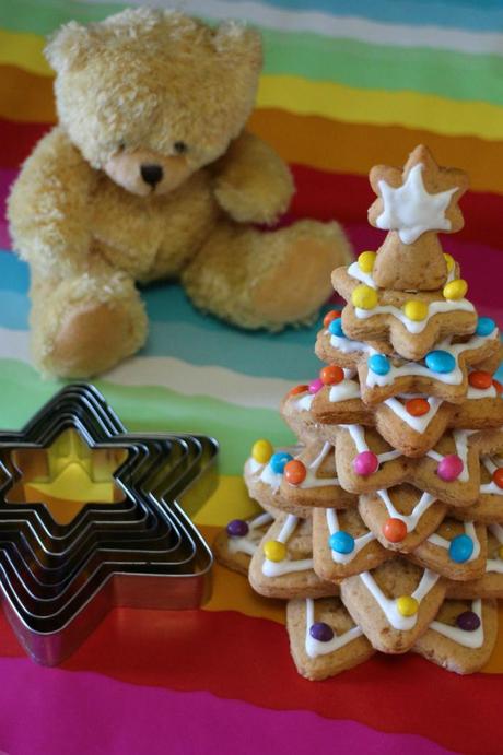 Árboles de Navidad de galletas de canela