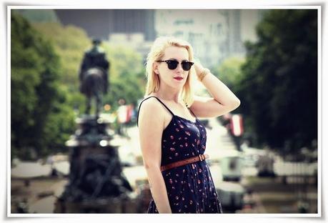 Nuestra bloguera de moda @Loqllevelarubia nos trae hoy… Victory