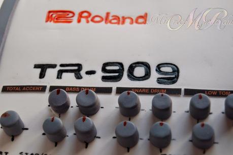 TARTA CAJA DE RITMOS  TR-909