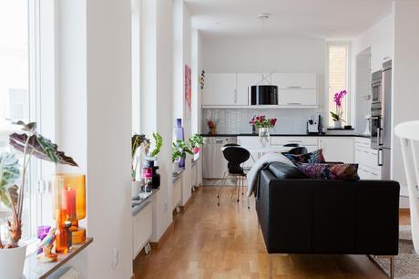 Una casa moderna con mucho color Una casa moderna con mucho color