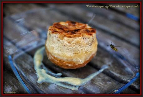 Flan de manzana y plátano sobre manzana asada 02